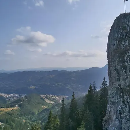 Snow Magic Grand Monastery بامبوروفو